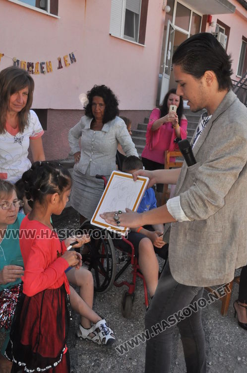 В Дом &bdquo;Марина&ldquo; отпразнуваха 20-годишнина