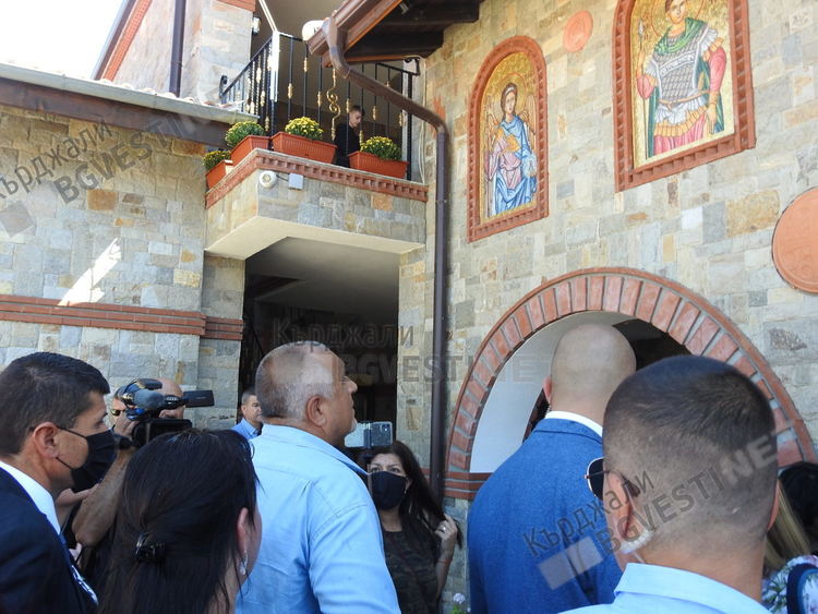Митрополит Николай освети новото крило на манастира „св.Йоан Предтеча” в присъствието на премиера Борисов