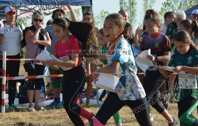 94 щафети в Държавното  по ориентиране за младежи и ветерани край Хасково