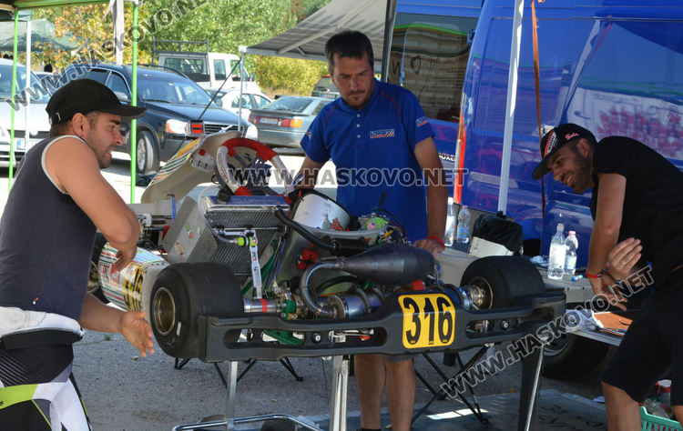 31 пилоти на картинг пистата край Хасково