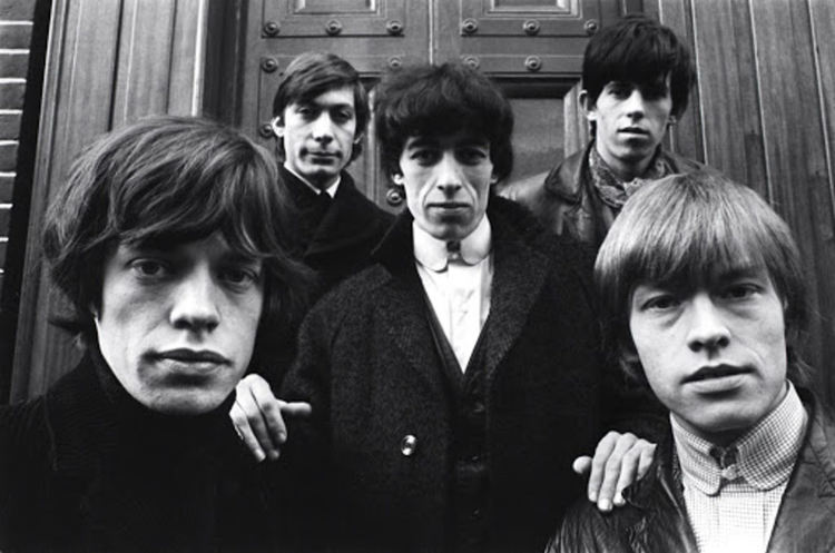 Rolling Stones стана първата група, оглавявала британската класация през шест десетилетия