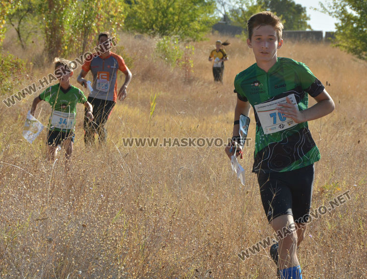 94 щафети в Държавното  по ориентиране за младежи и ветерани край Хасково