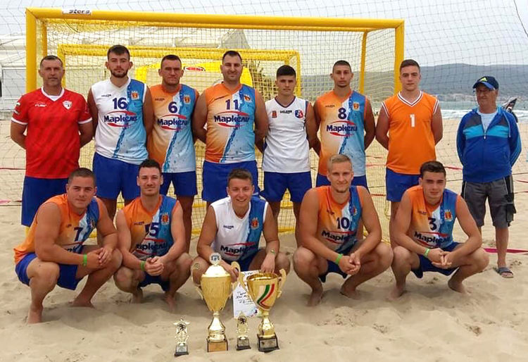 Юношите на „Асти“ станаха републикански шампиони, мъжкият тим вдигна Купата на България