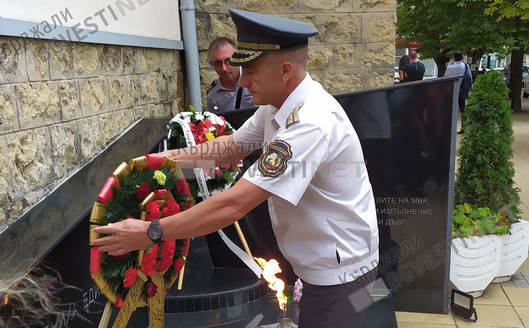 Кърджали почете паметта на огнеборците,проявили себеотрицание, пожарникарите честват професионален празник