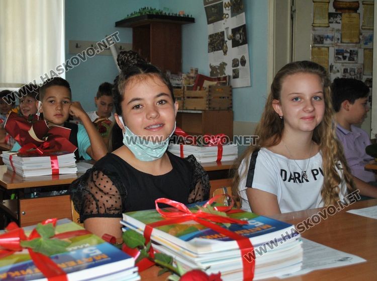 В ПМГ-Хасково учителите решават сами за онлайн часовете