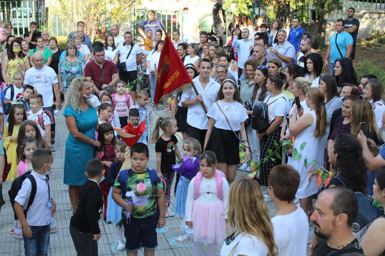 Тържество за първокласници и подготвителни групи в СУ „Паисий Хилендарски“