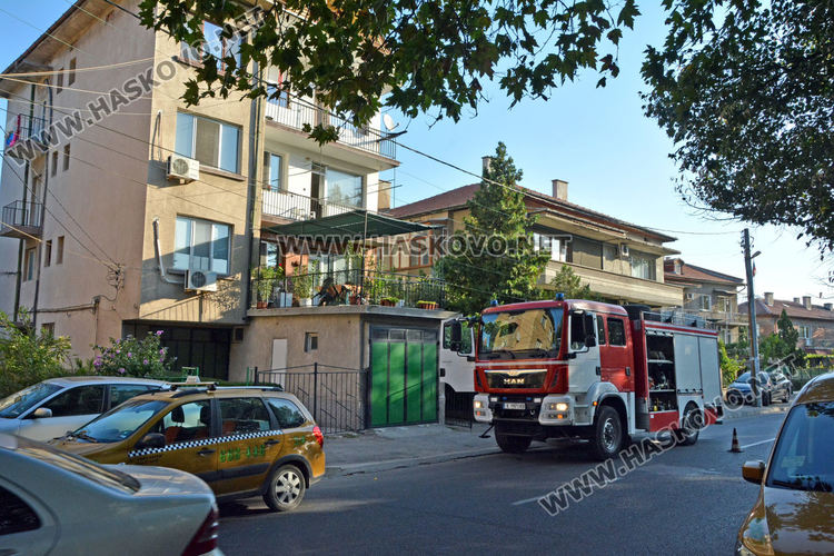 Пожар в кооперация на „Илинден“ в Хасково (видео)