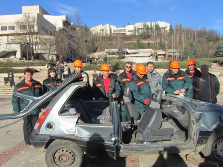 Набират доброволци за борба с бедствия и стихии