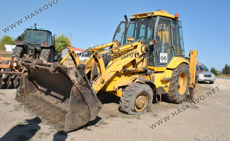 Почистиха пространството около моста над реката в Малево