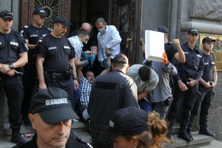 Вчера НСО действали по указания на стопанката на парламента