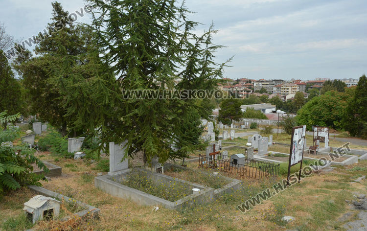 С 11 дка разширяват Македонските гробища, завърши ремонтът на траурната зала