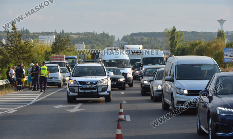 Камион се запали по пътя между Хасково и Димитровград