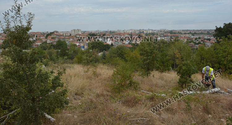 С 11 дка разширяват Македонските гробища, завърши ремонтът на траурната зала