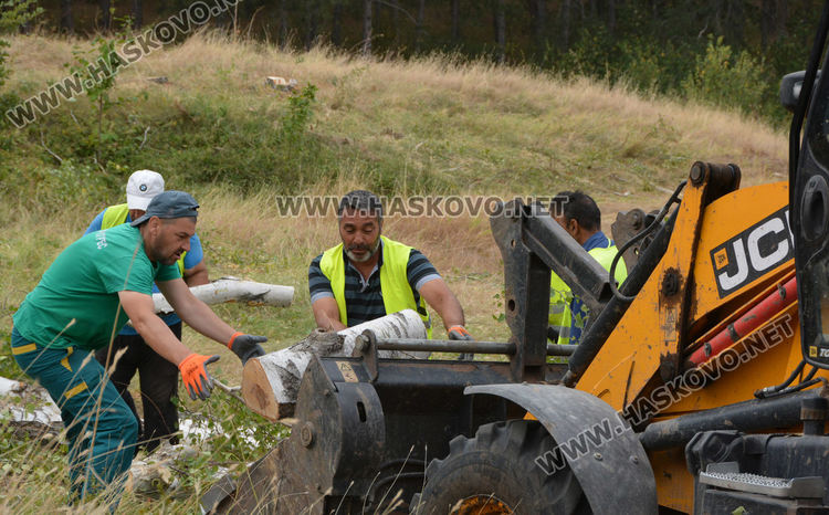 С 11 дка разширяват Македонските гробища, завърши ремонтът на траурната зала
