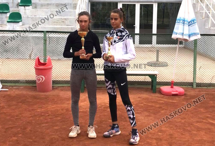 Ева Николова и Борислав Кирилов са победители в Държавния турнир по тенис в Хасково