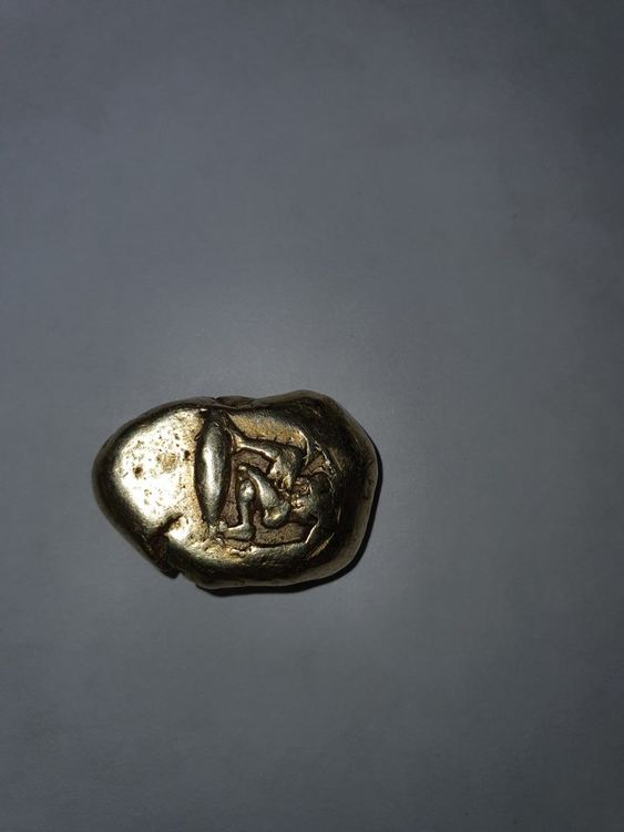 Задържаха трима в престъпна група с ценности и двама иманяри в Хасковско