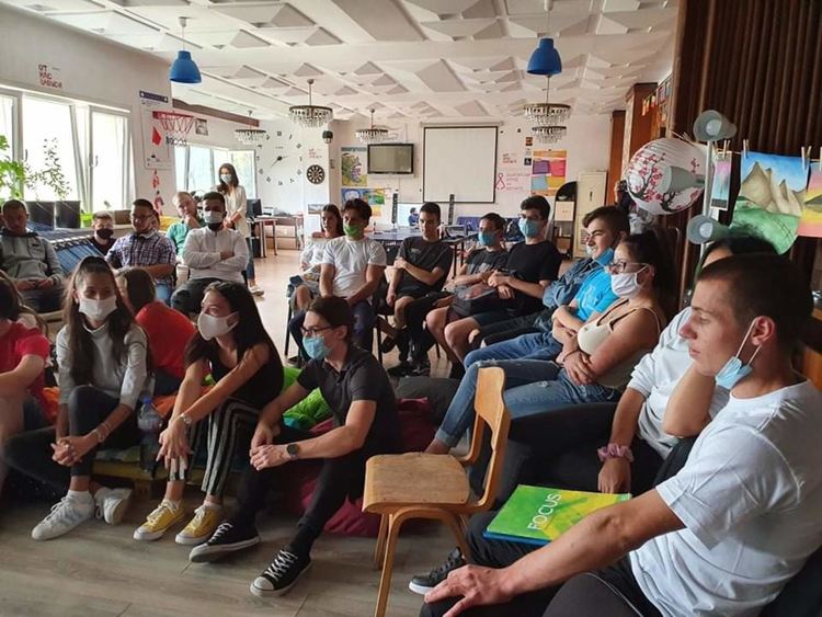 Бюджетът на младежката програма „Еразъм+“ се удвоява