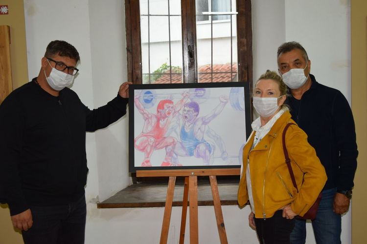 Семра Доган Ак откри самостоятелна изложба в Ардино