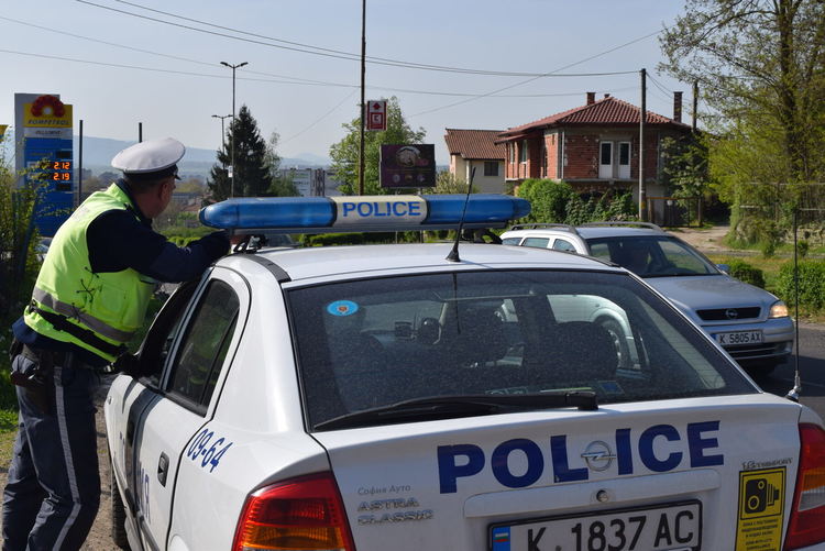 Двама пияни джигити катастрофират за ден, отказват кръвни проби