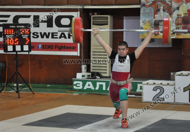 Злато и сребро за хасковските щангисти от Държавното първенство