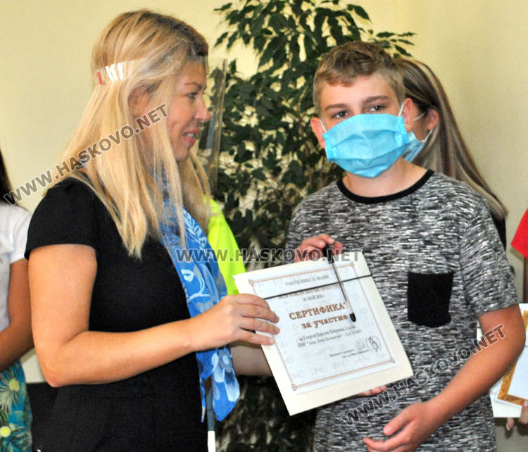 Ученици от ПМГ с престижно класиране в национални олимпиади и турнир