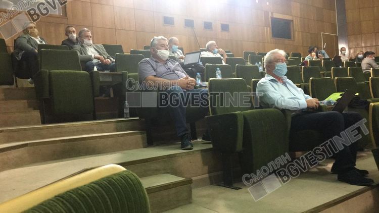 Скандал между управляващи и опозиция заради поисканата актуализация на парите за ремонт на пътища