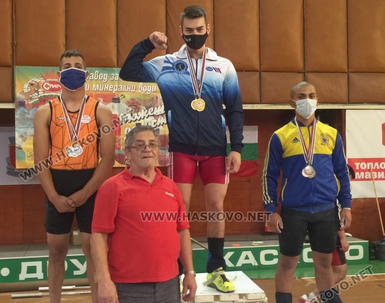 Два златни и един сребърен медал за хасковските атлети от Републиканското