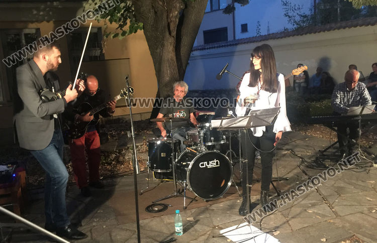 Бийтълсите предвиждали бляскаво бъдеще на формация „Траяна“