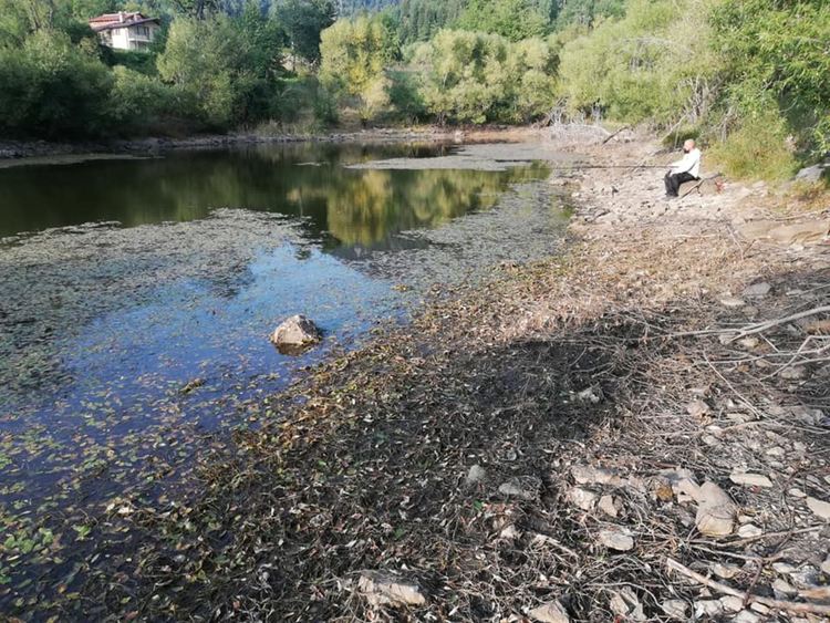 На вниманието на „ВиК“ и общинската управа в Смолян