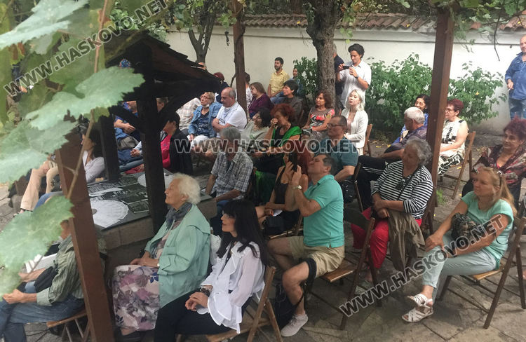 Бийтълсите предвиждали бляскаво бъдеще на формация „Траяна“