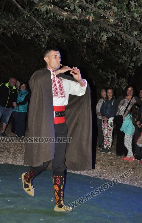 Красива приказка за любовта и свободата разказаха балерините от „Рона“ насред гората