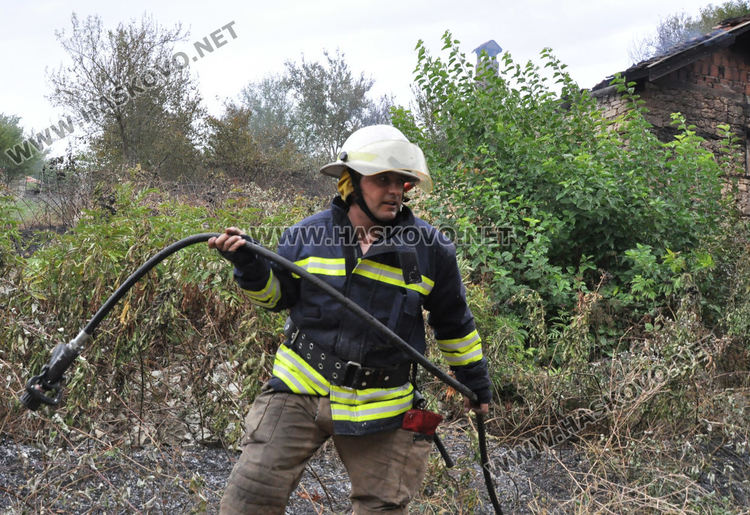 Къща изгоря в с.Николово