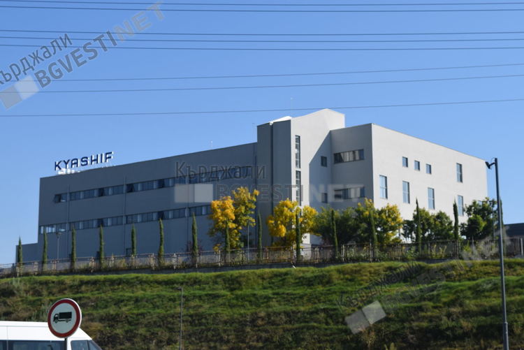 Фирма „Кяшиф“ ЕООД, гр. Джебел, търси да назначи персонал за следните позиции: 