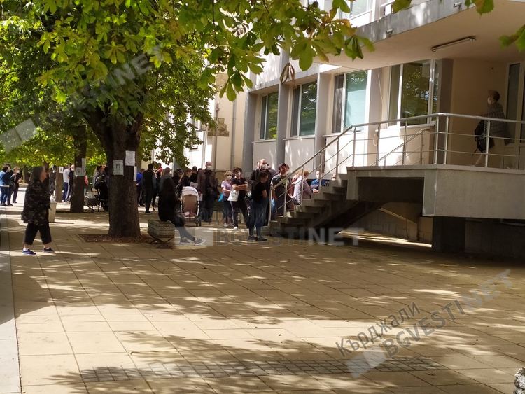 Три нови гишета за лични документи са отворени в ОД на МВР-Кърджали