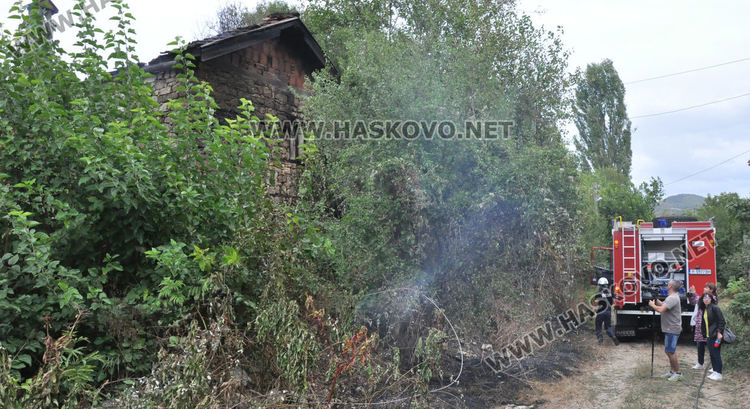 Къща изгоря в с.Николово