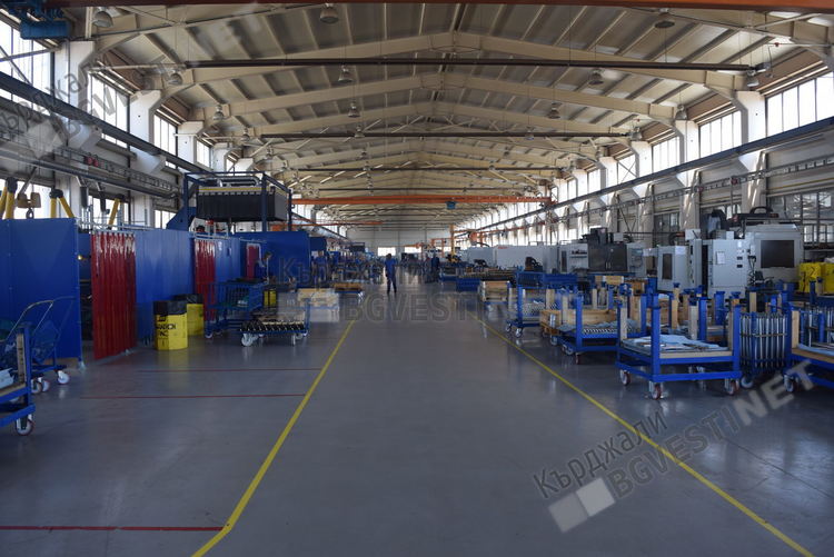 Фирма „Кяшиф“ ЕООД, гр. Джебел, търси да назначи персонал за следните позиции: 