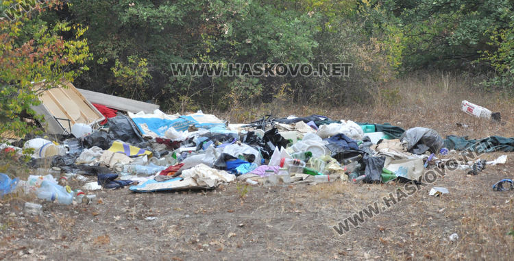 Подпалиха гуми в гората между Въгларово и Болярово