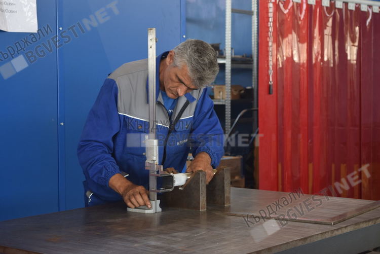 Фирма „Кяшиф“ ЕООД, гр. Джебел, търси да назначи персонал за следните позиции: 