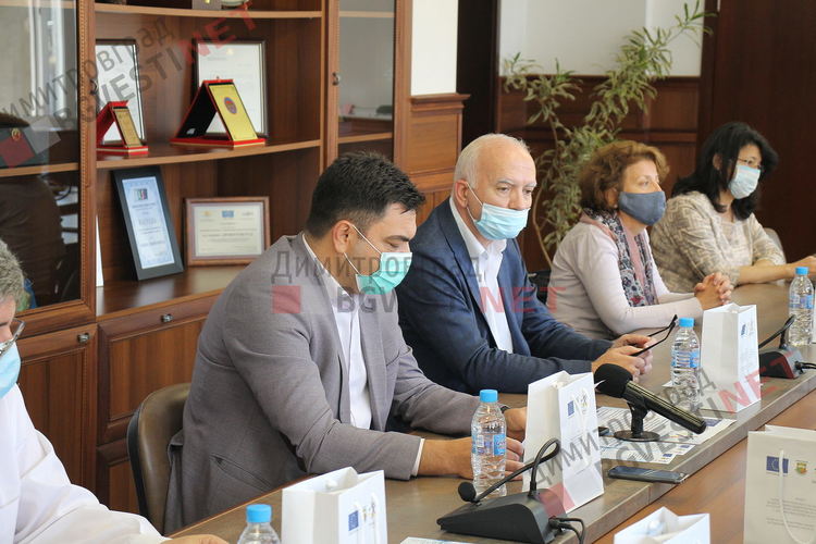 Ще се приемат отново заявления за безвъзмездна подмяна на печките на дърва и въглища с климатици, газ и пилети