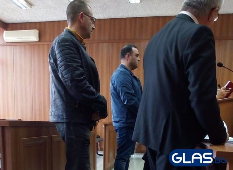 Изслушаха в съда заловените за подкуп инспектори