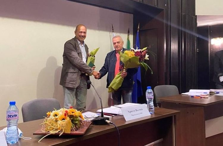 ОбС поздрави д-р Кръстев за пенсионирането му и кметицата на Брягово за встъпването ѝ в длъжност