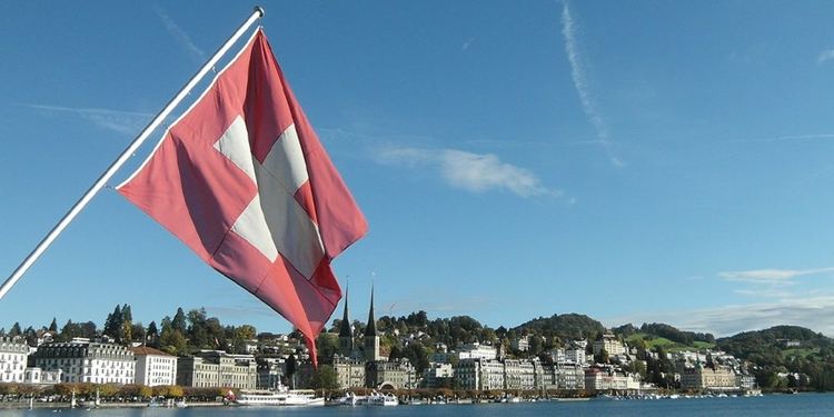 Швейцария е похарчила рекордните 90 милиарда франка, за да отслаби валутата си