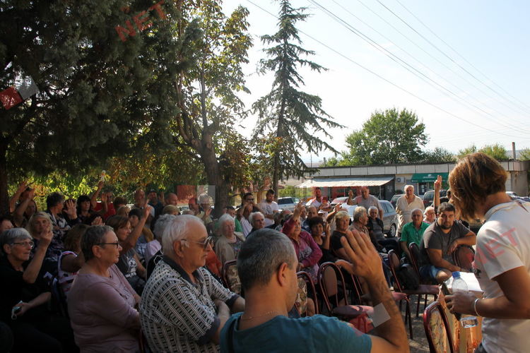 Бряст е готов за протест: институции и инвеститор отсвириха срещата в селото относно изграждането на площадка за рециклиране на пластмаса