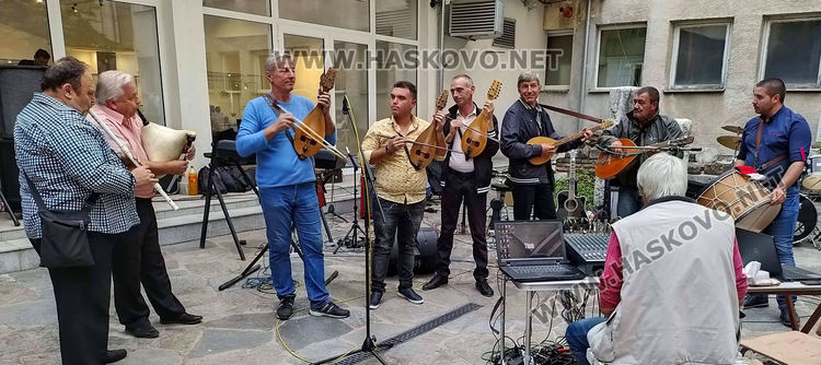 Млади гайдари и рокаджии откриха Втората музикантска среща в Хасково