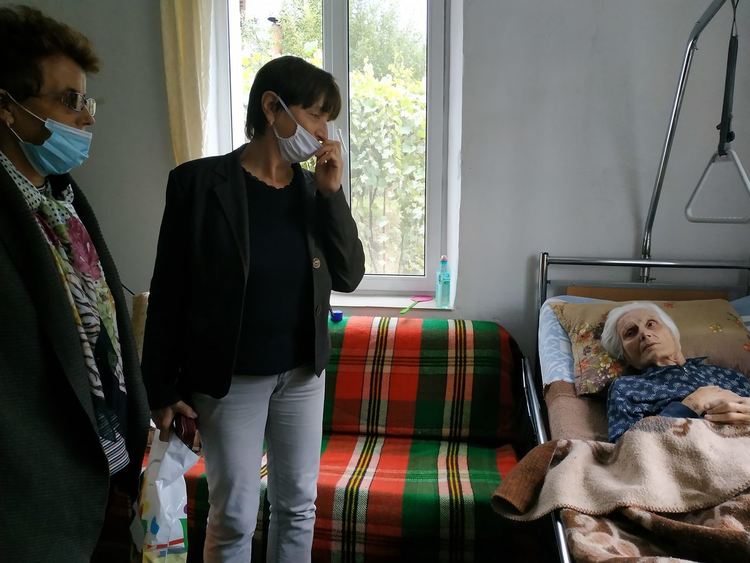 С малки подаръци уважиха десетте най-възрастни жители на Давидково