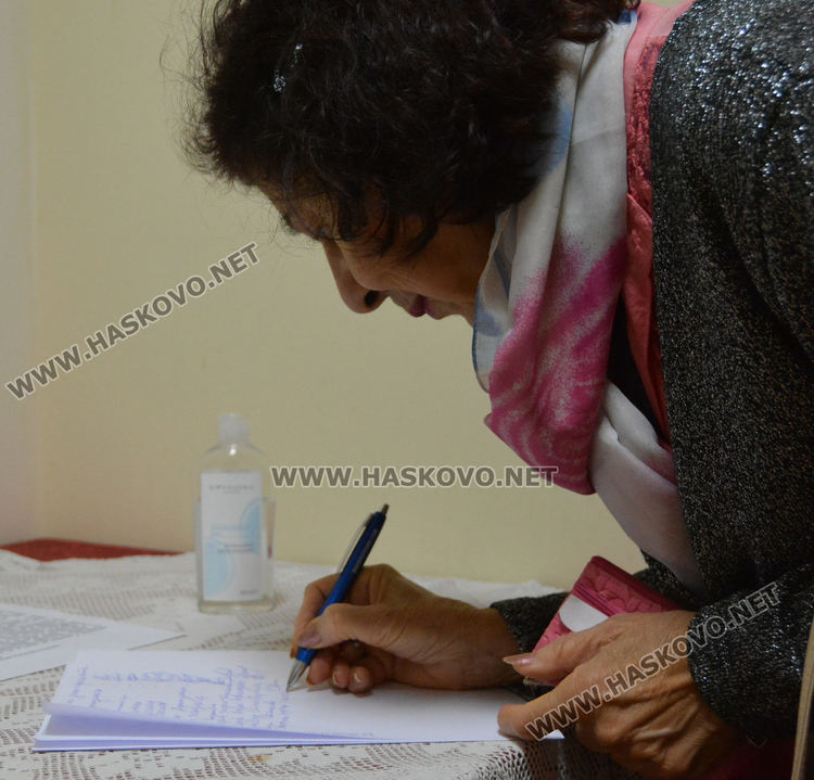 Арменската общност в Хасково се помоли за мир в Нагорни Карабах