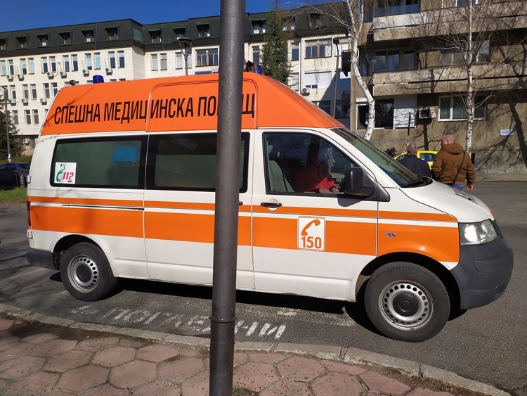 Пет катастрофи за денонощие в областта, пострада пешеходец