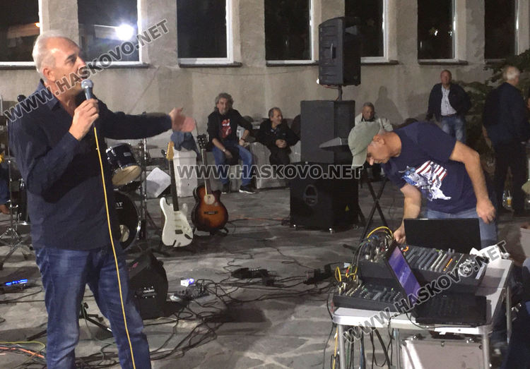 Млади гайдари и рокаджии откриха Втората музикантска среща в Хасково