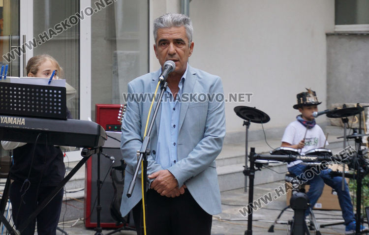 Млади гайдари и рокаджии откриха Втората музикантска среща в Хасково