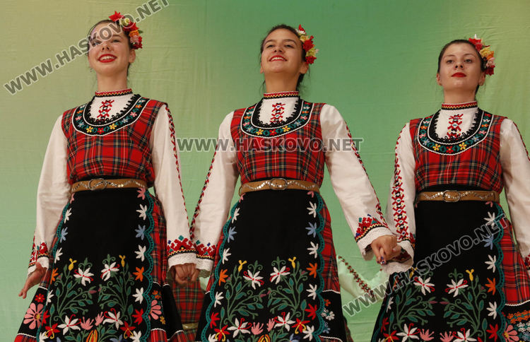 Младежкият център в Хасково отбеляза 20 години юбилей с голям концерт